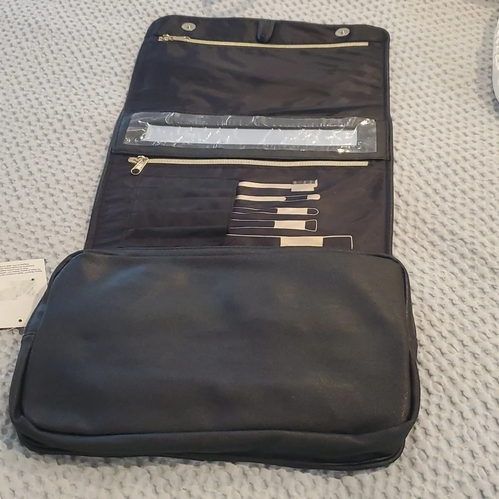 New Marilyn hanging makeup bag with storage